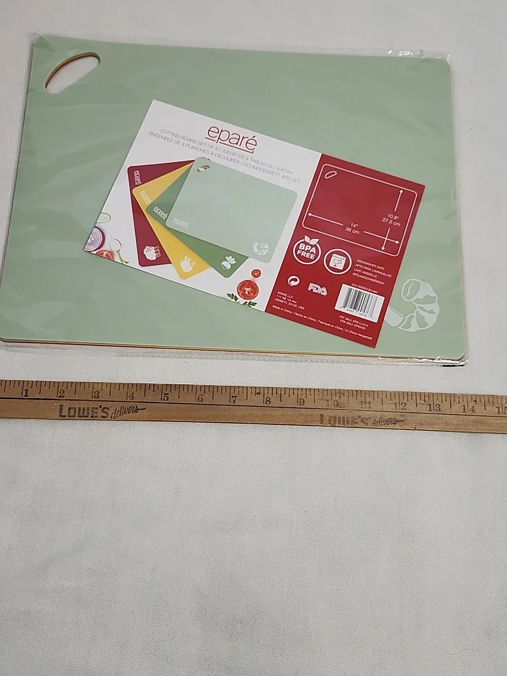 NWT Hard Plastic Kitchen Tool Set with Epare' Cutting Board Set and Knife Set